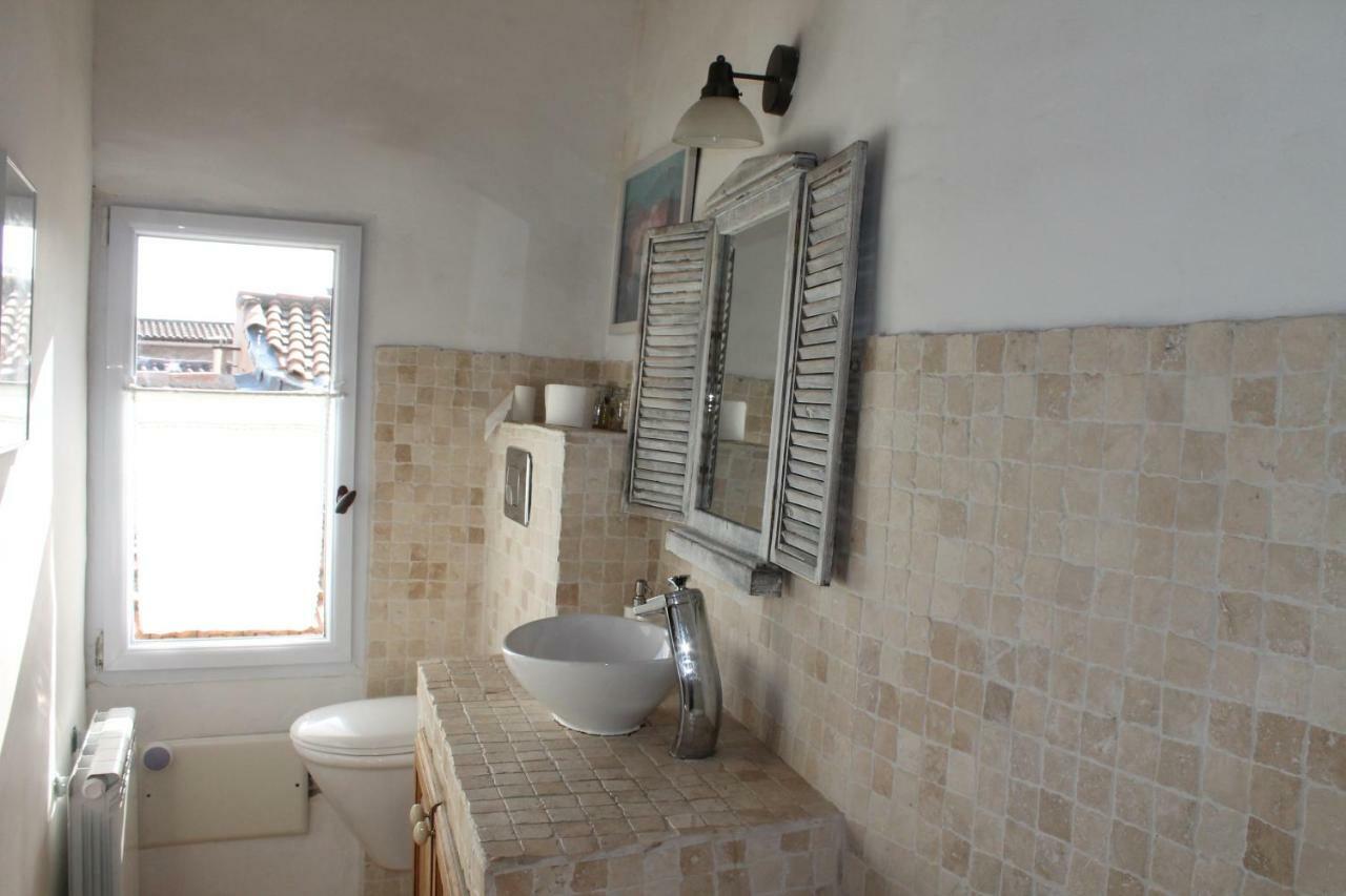 Duplex En Plein Centre Διαμέρισμα LʼIsle-sur-la-Sorgue Εξωτερικό φωτογραφία